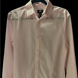 Beautiful H&M button down shirt slim fit easy iron size medium